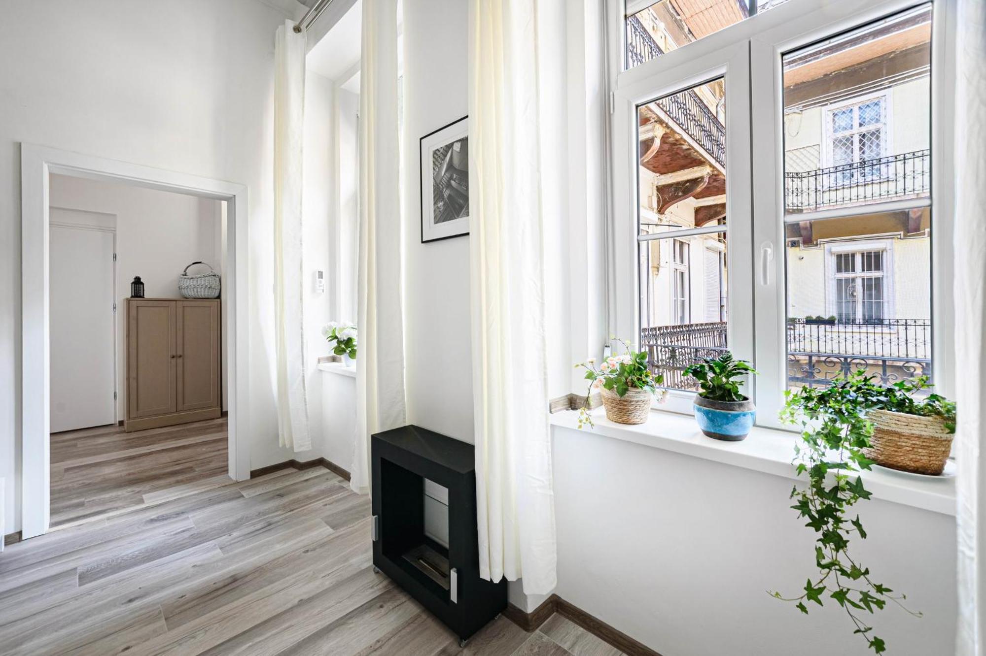Chic 2br Flat Near The Opera Apartment