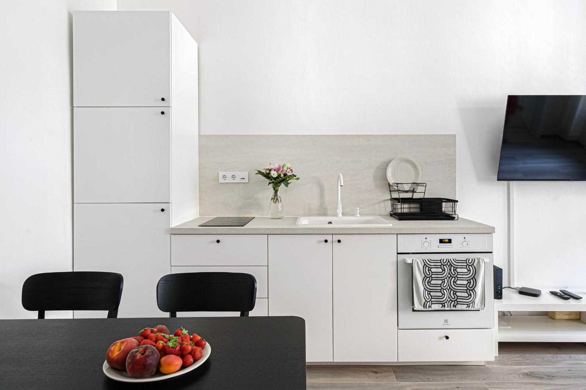 Apartment Chic 2br Flat Near The Opera Budapest